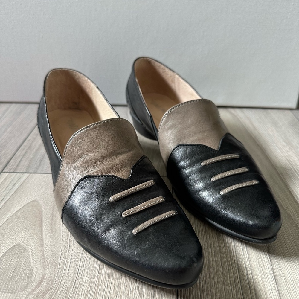 Women's Two-Tone Leather Slip-On Loafers in Black and Taupe